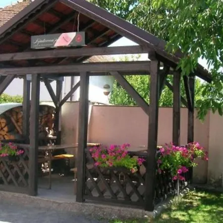Jižní Dvůr Pištín * Pistin